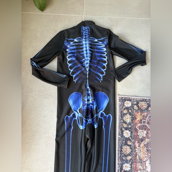 SKELETON ONE PIECE - Picture 7 of 7